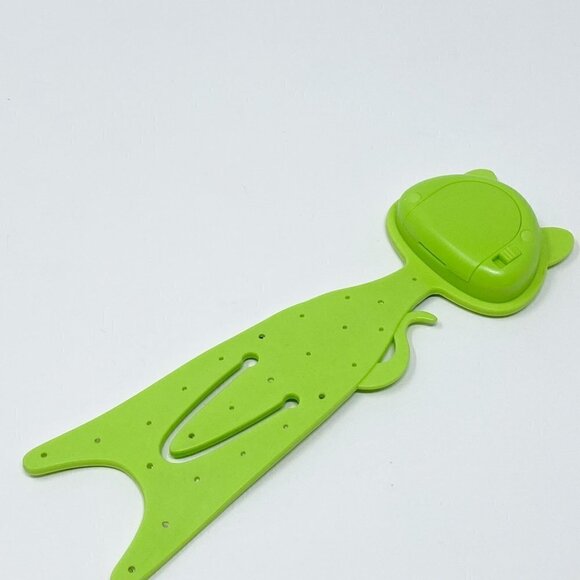 LED Book Light for Kids and Grownups for Reading in Bed at Night - Picture 2 of 9